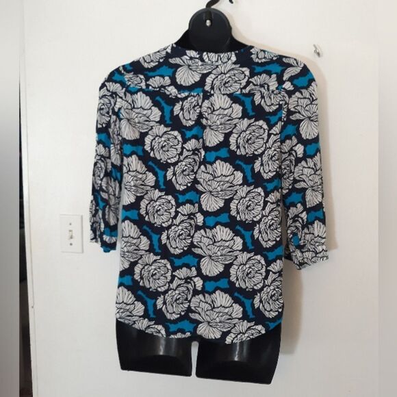Stylus blue floral button down blouse - Picture 2 of 4